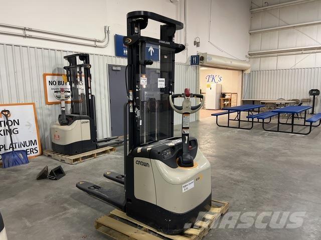 Crown ES 4000 Carelli stoccatori  automatici-usati