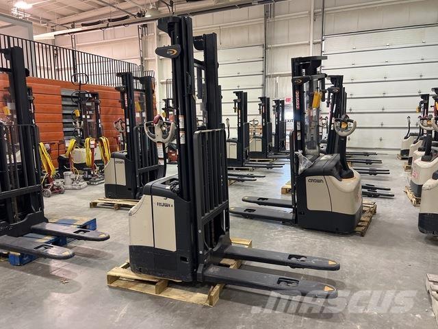 Crown ES 4000 Carelli stoccatori  automatici-usati