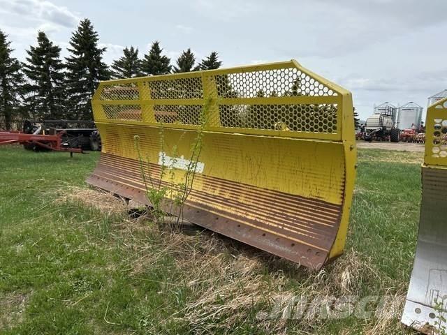 Degelman 6900 Dozer gommati