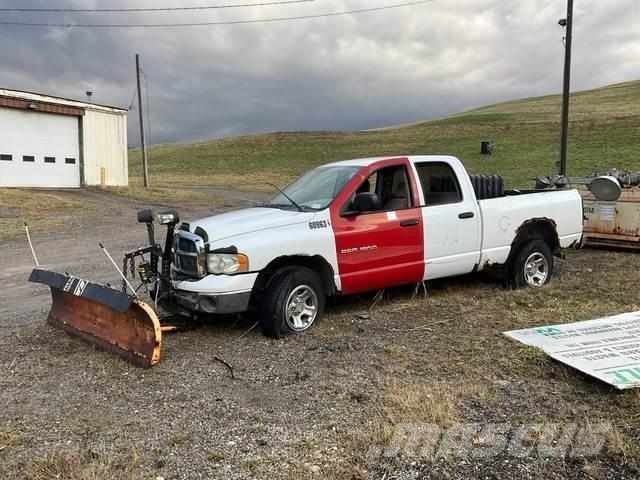 Dodge Ram 1500 Lame spazzaneve e aratri