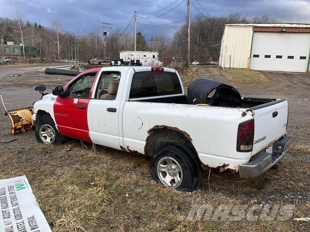 Dodge Ram 1500 Lame spazzaneve e aratri