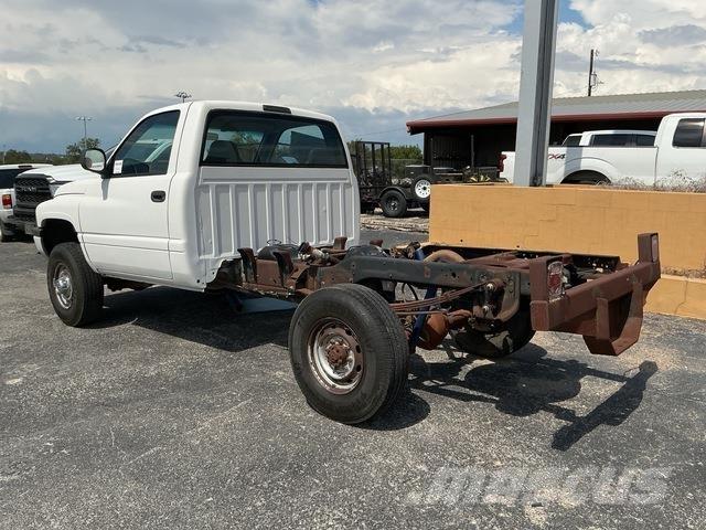 Dodge Ram 2500 Cabine e interni