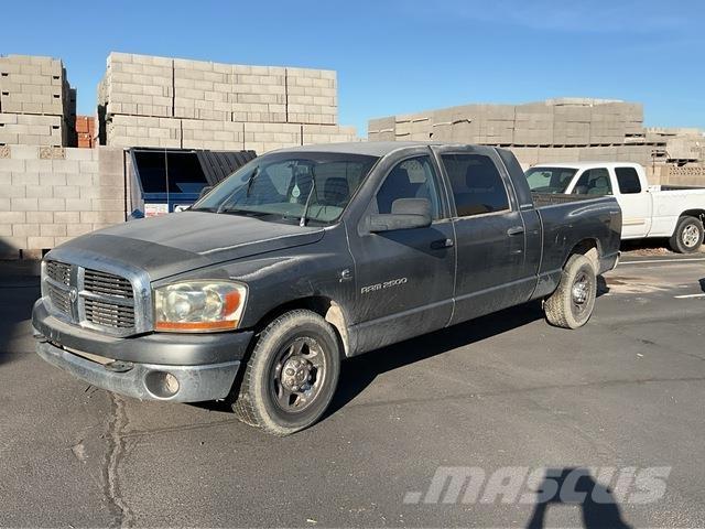 Dodge Ram 2500 Pick up/Fiancata ribaltabile