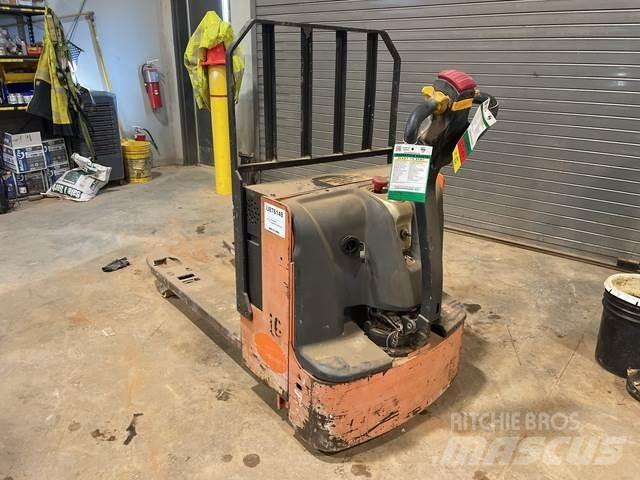 Doosan  Transpallet elettrici a timone