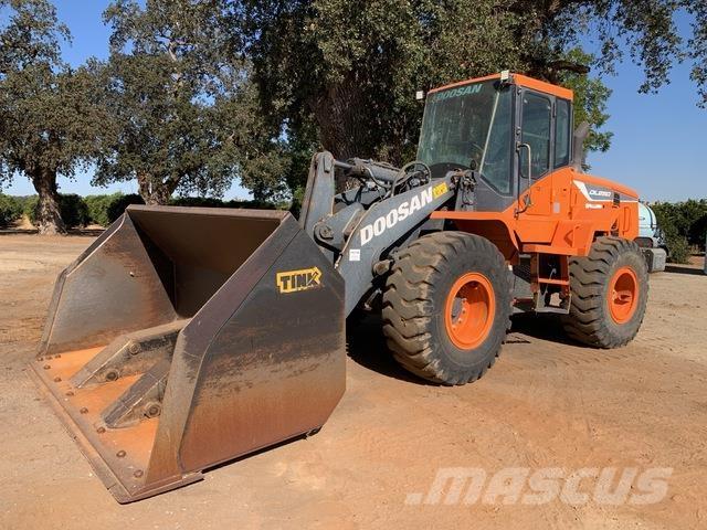 Doosan DL250-5 Pale gommate