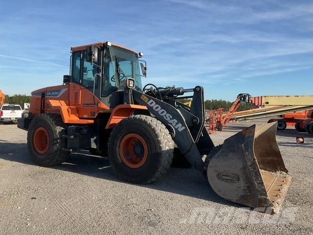 Doosan DL250-5 Pale gommate
