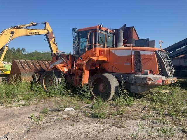 Doosan DL300-5 Pale gommate
