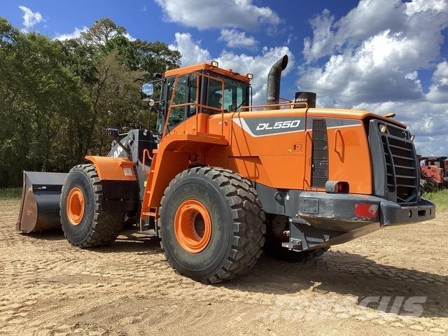 Doosan DL550-5 Pale gommate