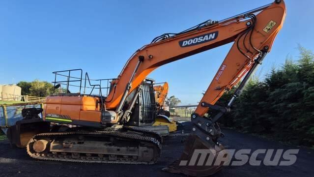 Doosan DX225LC Escavatori cingolati