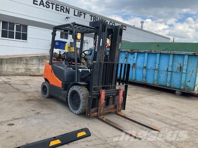 Doosan G30E-5 Costruzioni - Altro