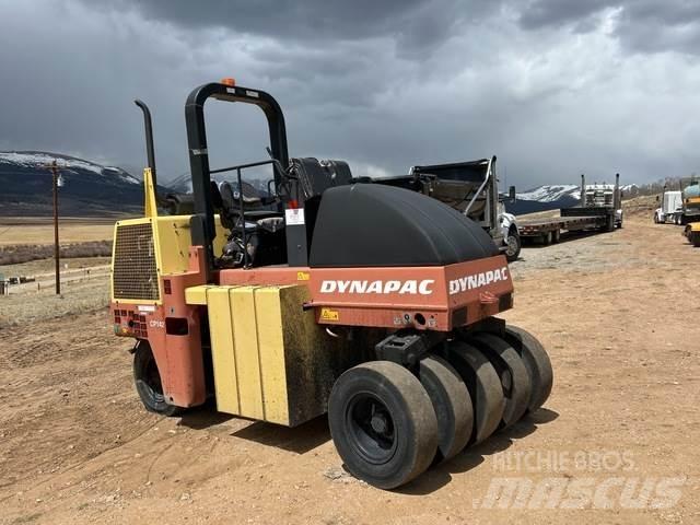 Dynapac CP142 Rulli gommati