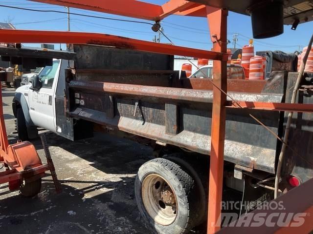 Ford 550 Camion ribaltabili