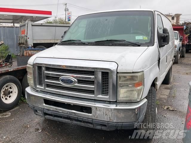 Ford E-350 Furgone chiuso