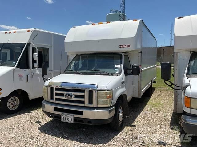 Ford E-350 Furgone chiuso