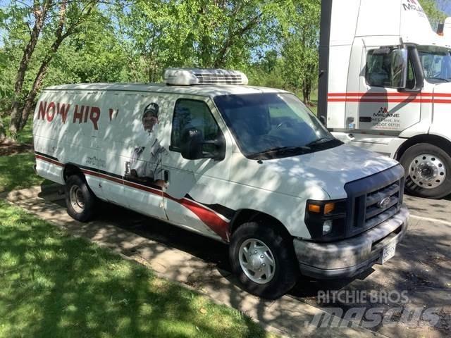 Ford E-350 Furgone chiuso