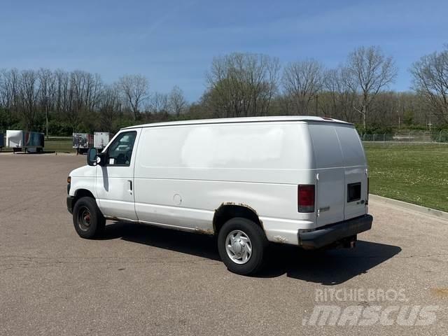Ford E-350 Furgone chiuso