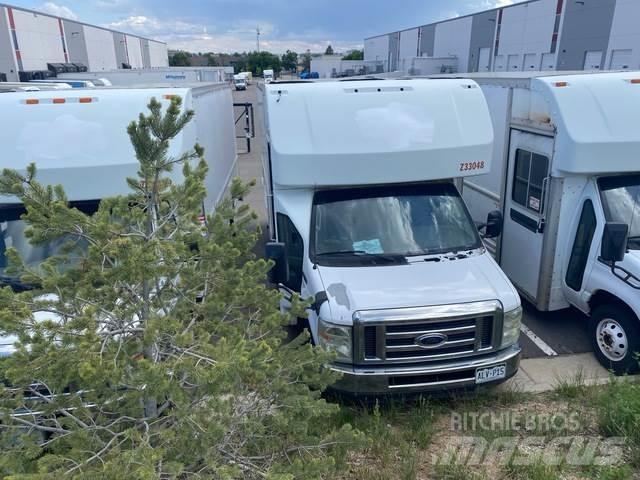 Ford E-350 Furgone chiuso