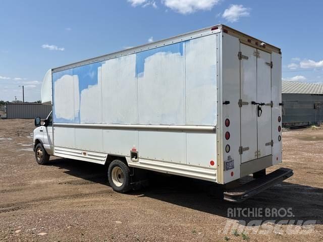 Ford E-350 Camion cassonati