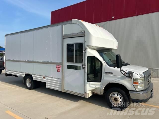 Ford E-350 Furgone chiuso