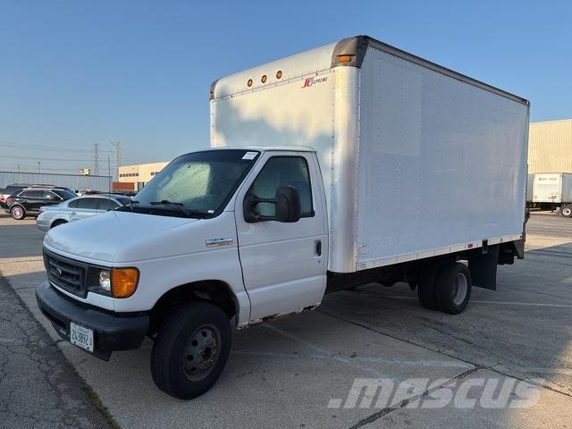 Ford E-350 Furgone chiuso