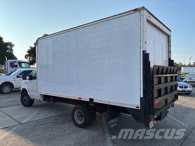 Ford E-350 Furgone chiuso