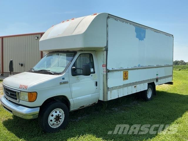 Ford E-350 Furgone chiuso