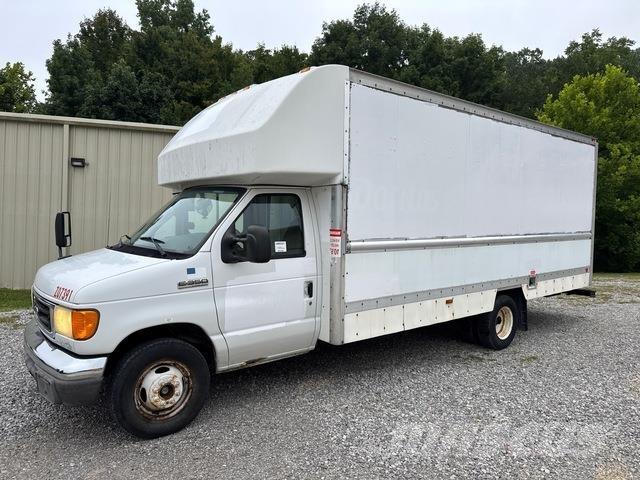 Ford E-350 Furgone chiuso