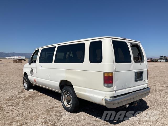 Ford E-350 Auto