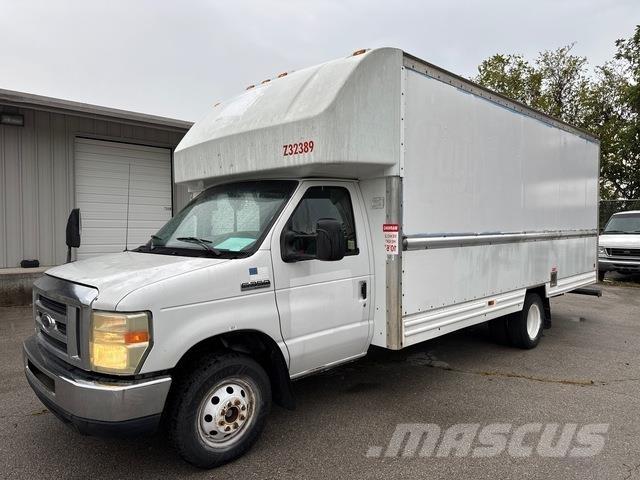 Ford E-350 Furgone chiuso