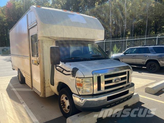 Ford E-350 Furgone chiuso