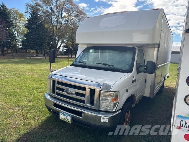 Ford E-350 Furgone chiuso