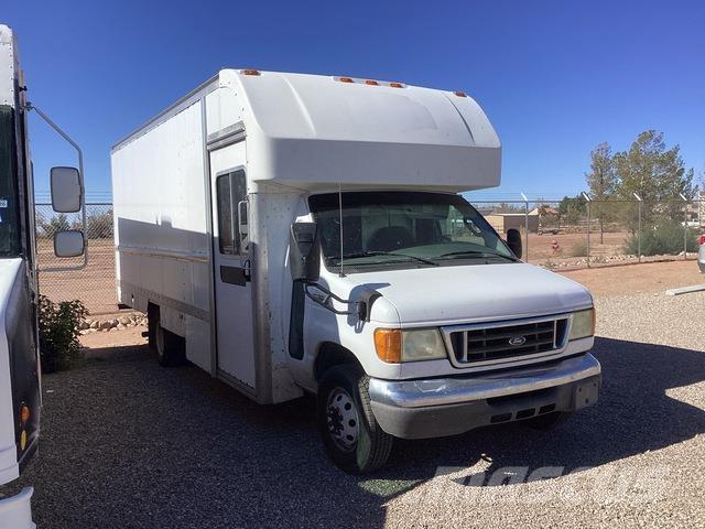 Ford E-350 Camion cassonati