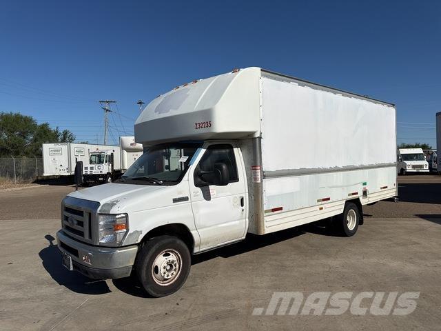 Ford E-350 Furgone chiuso