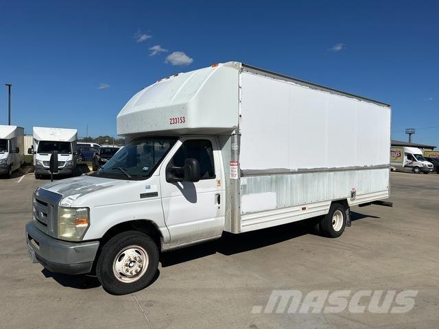 Ford E-350 Furgone chiuso