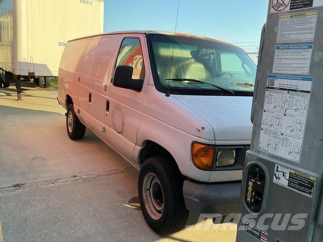 Ford E350 Camion cassonati