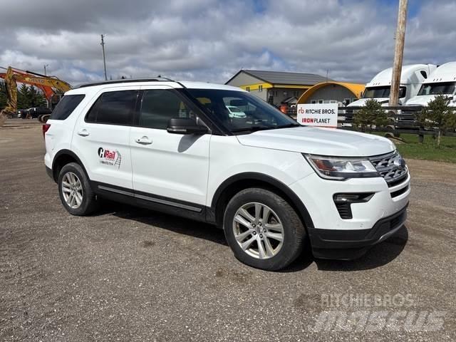 Ford Explorer Auto