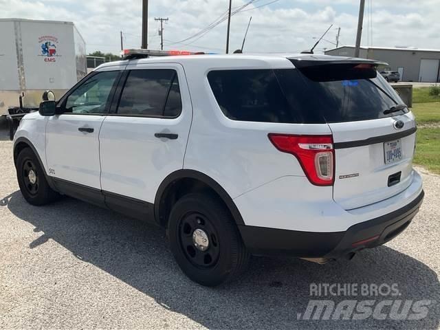 Ford Explorer Auto