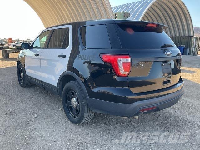 Ford Explorer Auto