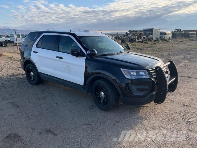 Ford Explorer Auto