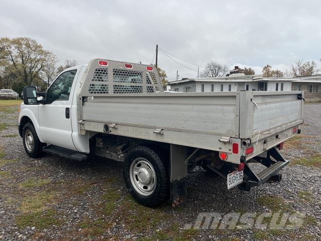 Ford F-250 Camion con sponde ribaltabili