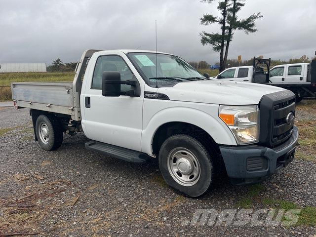 Ford F-250 Camion con sponde ribaltabili
