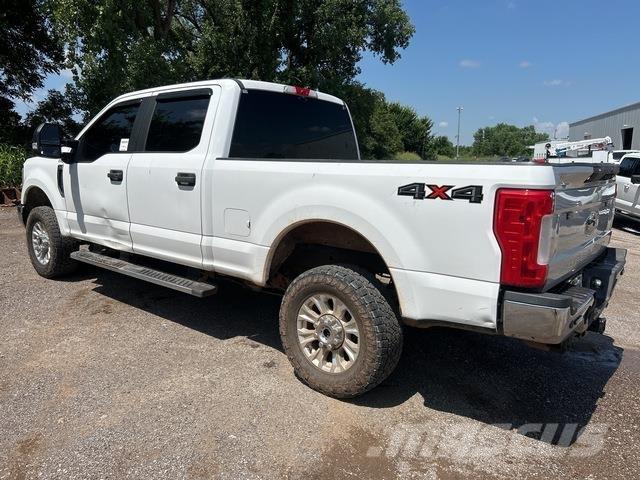 Ford F-250 Pick up/Fiancata ribaltabile