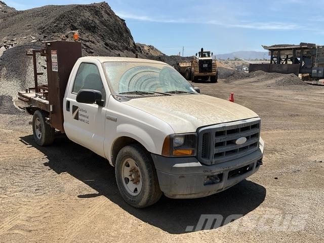 Ford F-250 Camion con sponde ribaltabili