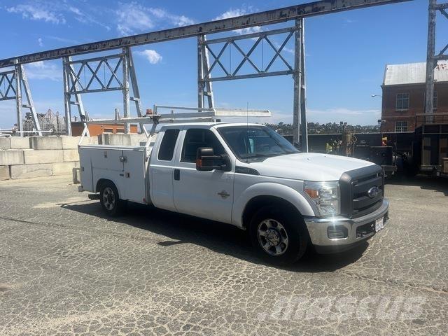 Ford F-250 Pick up/Fiancata ribaltabile