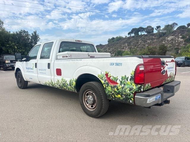 Ford F-250 Pick up/Fiancata ribaltabile