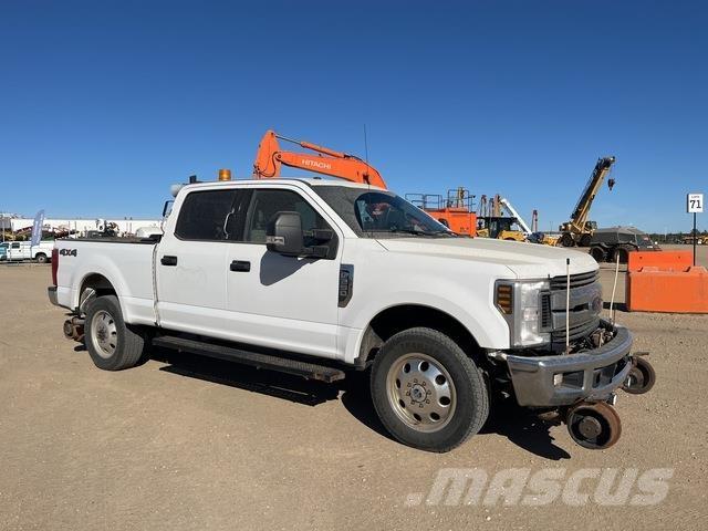 Ford F-250 Pick up/Fiancata ribaltabile