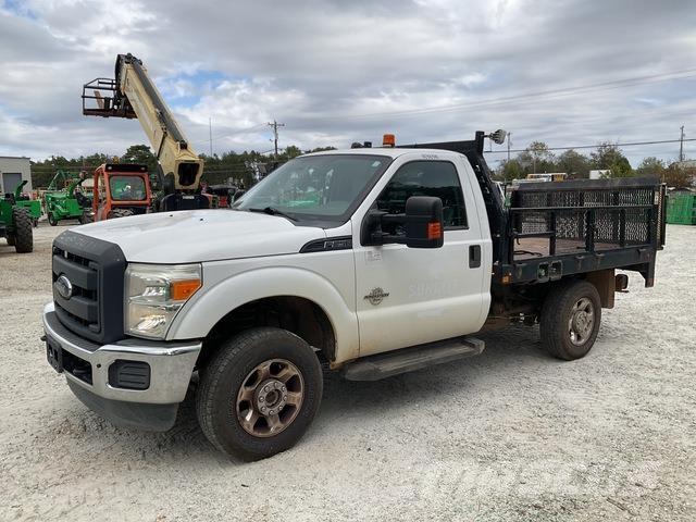 Ford F-250 Camion con sponde ribaltabili