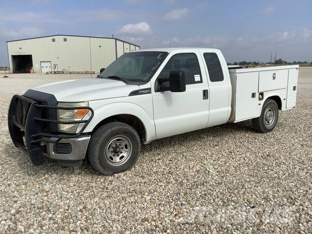 Ford F-250 Pick up/Fiancata ribaltabile