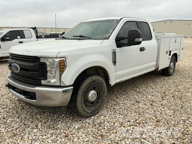 Ford F-250 Pick up/Fiancata ribaltabile