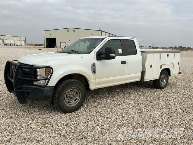 Ford F-250 Pick up/Fiancata ribaltabile